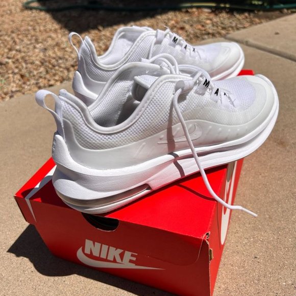 Nike Air Max - White/Women's 6.5 - Picture 3 of 6